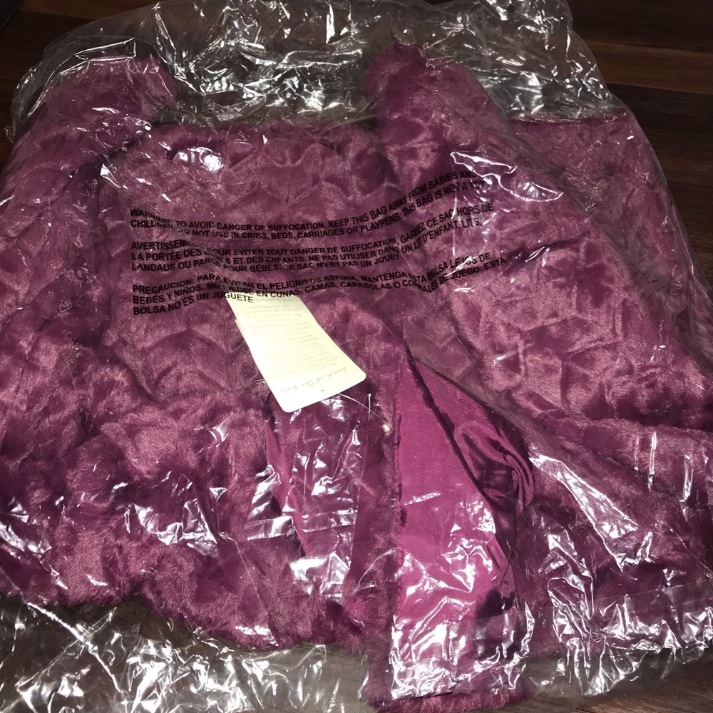 Band Of The Free Plush Faux Fur Coat Jacket In Eggplant NWT - Picture 3 of 8